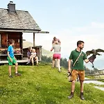 Hochalmbahnen Chalets Lorbeerrose, nahe Skilift, Hunde willkommen, 5W1