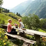 Apartment Hochalmbahnen Chalets Lorbeerrose, nahe Skilift, Hunde willkommen, 5W1 Rauris