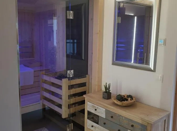 Hochalmbahnen Chalets 5W1, Lorbeerrose, Nahe Gondel, Hunde Willkommen *